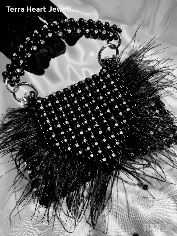 Дамска чанта от перли кристали и пера , снимка 1