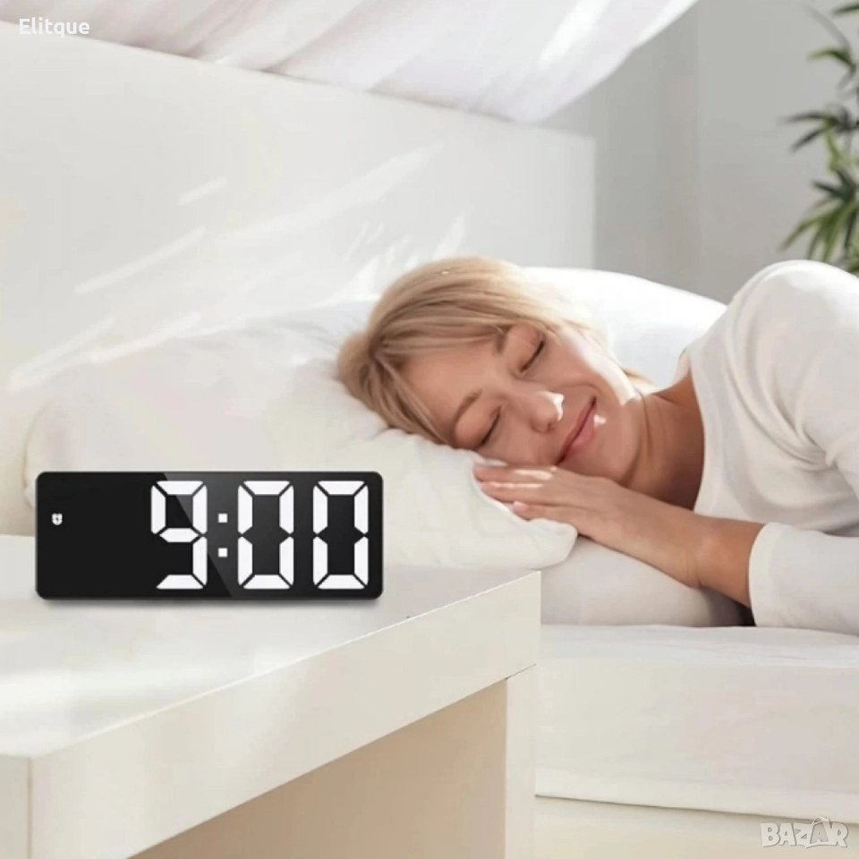 Дигитален настолен часовник с будилник и USB зареждане GH0712L, снимка 1