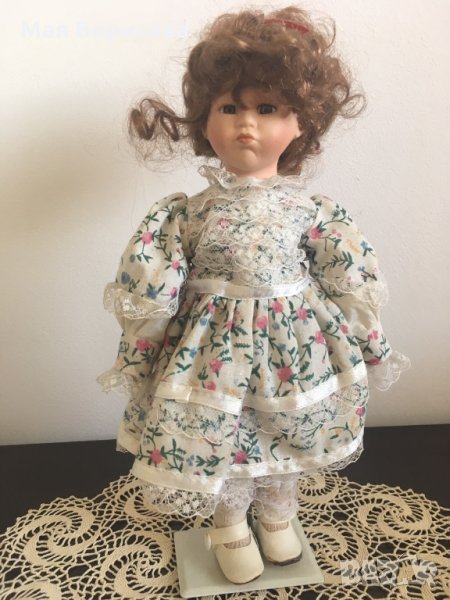 Порцеланова кукла 29 см, снимка 1