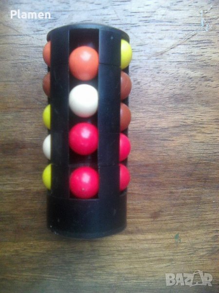 Стара българска играчка от социализма за нареждане топчетата по цветове подобна на Руби куб, снимка 1