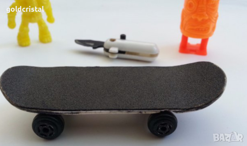 Стара играчка мини скейтбор 90те год, снимка 1