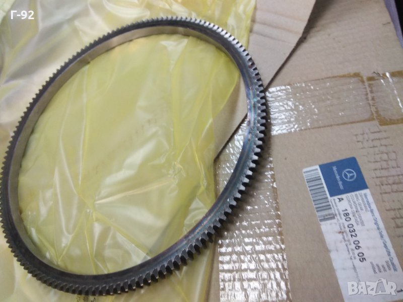 A1800320605**NEU**MERCEDES-BENZ**ВЕНЕЦ ЗА МАХОВИК*, снимка 1