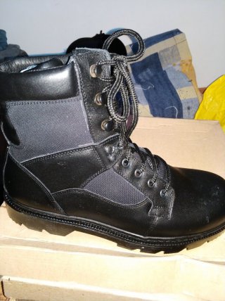 Lacing Firefighter Boots with a Boot Zipper 