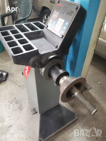 Компютърна БАЛАНС Машина JOHN BEAM, от 10-26 цола, Made in USA, снимка 3 - Други машини и части - 53469973