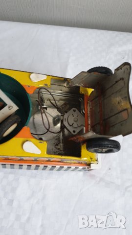 Стара ламаринена играчка, снимка 7 - Колекции - 43732128