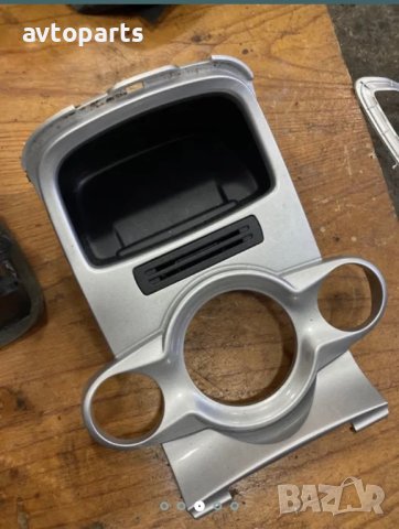 Ford fiesta 2009година Конзола в табло и духалки парно, снимка 3 - Части - 40379490