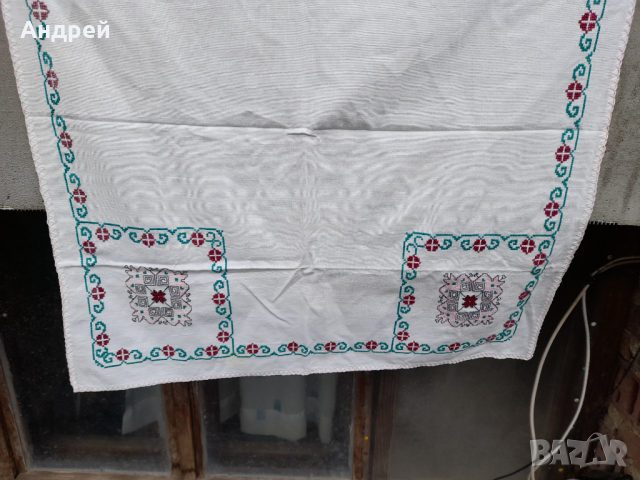 Стара бродирана покривка,каре #7, снимка 4 - Антикварни и старинни предмети - 44912971