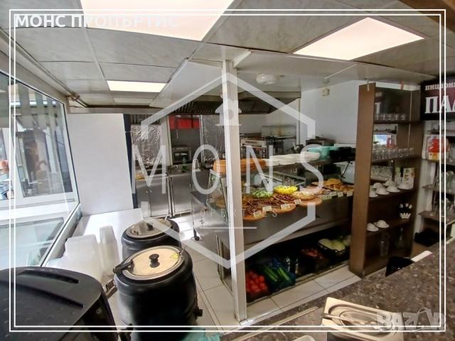 Търговско помещение в централната част на гр. Велико Търново., снимка 4 - Заведения - 53519608