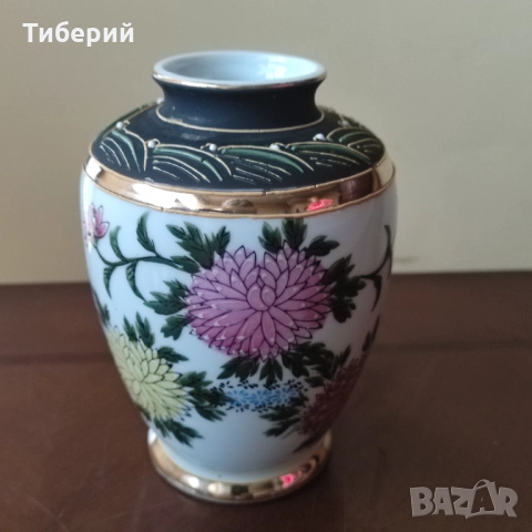 Порцеланова ваза, снимка 5 - Вази - 52162141