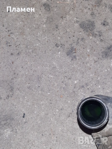 Продавам радиатор за Дъстър, снимка 3 - Части - 53221943