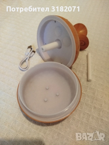 Арома дифузер с LED осветяване и 300мл обем, снимка 4 - Други - 52154499