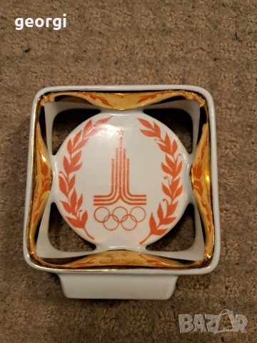 Руска порцеланова фигура Олимпиада 1980г. Москва 
