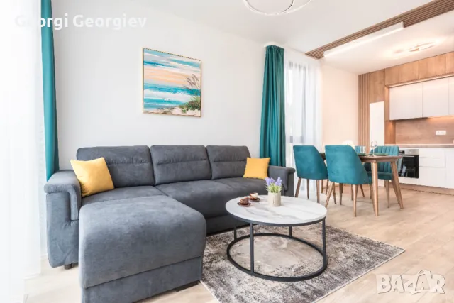 Луксозен Апартамент с Паркомясто на 5 мин от плаж в Константин и Елена, снимка 2 - Почивки на море - 50141392