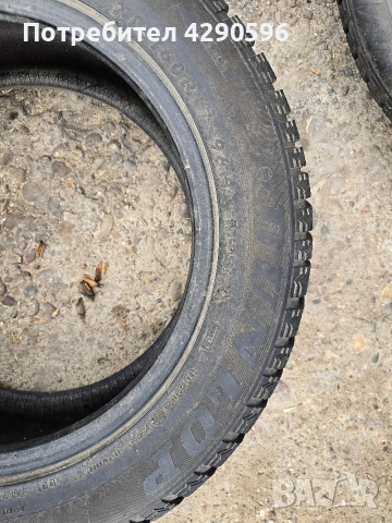 Зимни гуми 2 броя Dunlop 215/60R17, снимка 2 - Гуми и джанти - 52819269