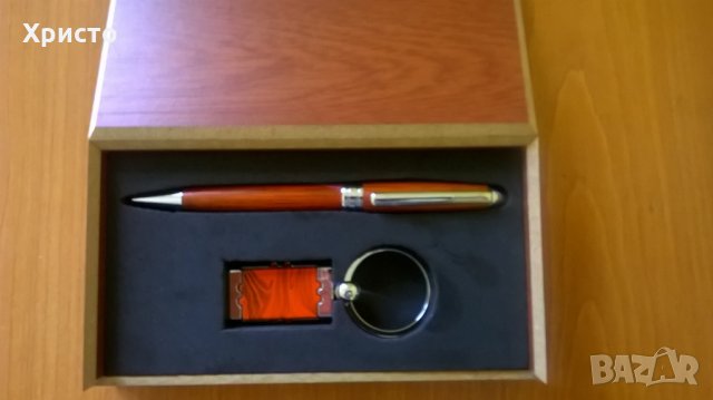 химикалка и ключодържател комплект в кутия метал, снимка 3 - Подаръци за рожден ден - 16701087