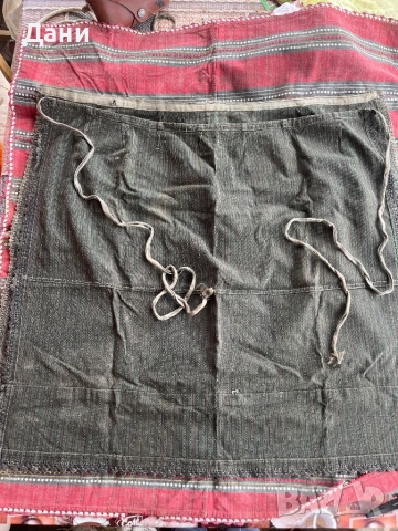 Автентични престилки , снимка 3 - Антикварни и старинни предмети - 53385799