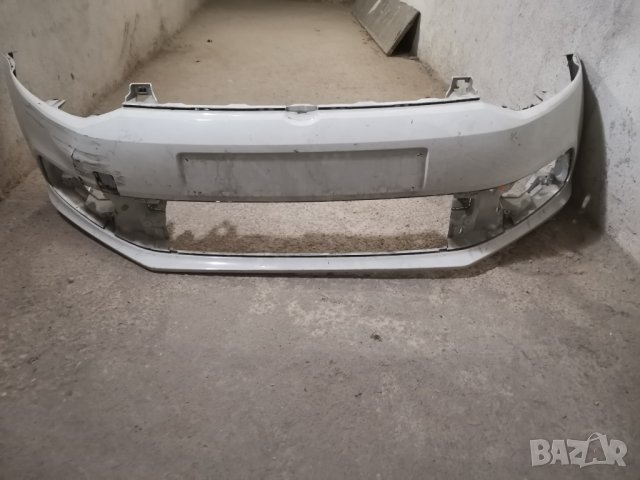 Предна броня за Фолксваген Поло 2015 г 6C, снимка 3 - Части - 35380852