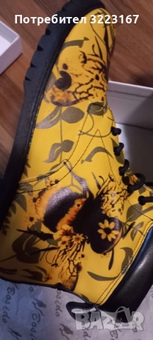 Дизайнерски боти “Пчела”, снимка 7 - Дамски боти - 49192368