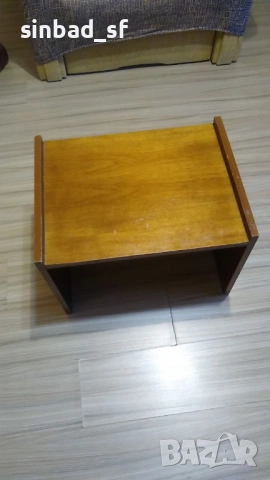 Малка помощна масичка