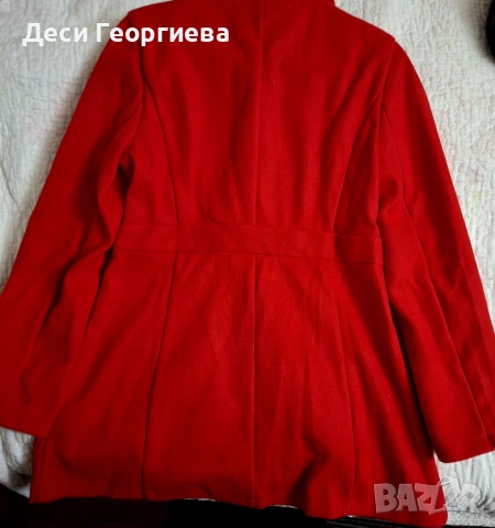 Червено дамско палто , снимка 3 - Палта, манта - 52909528