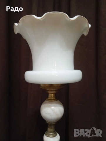 Комплект от две мраморни лампи с бели стъклени абажури, снимка 5 - Настолни лампи - 52772220