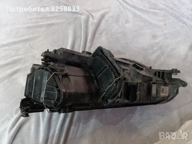 Десен фар за VW golf sport van, снимка 4 - Части - 49687756