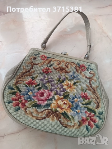 Бродирана чанта., снимка 7 - Чанти - 52866770