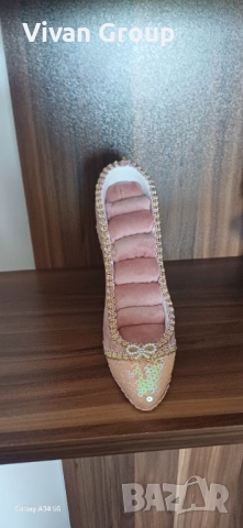 Дамски ток декорация, снимка 2 - Други - 52155351