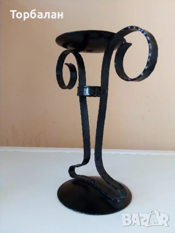 Свещник от ковано желязо от соц-а, снимка 6 - Декорация за дома - 51147714