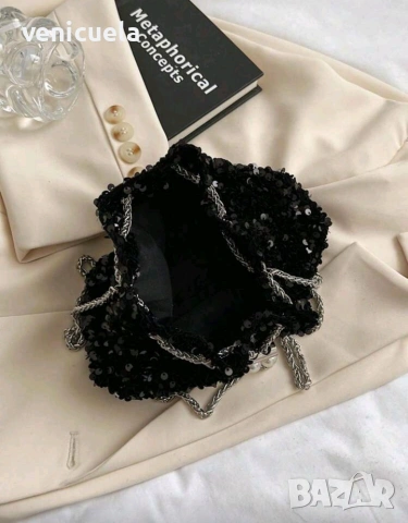 НОВА чанта с пайети , снимка 2 - Чанти - 53573314