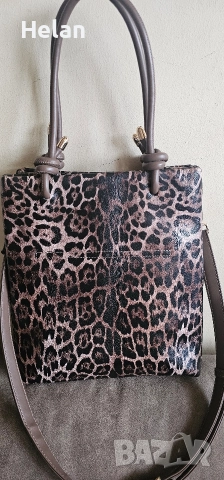 Дамска чанта /раница, снимка 4 - Чанти - 52550064