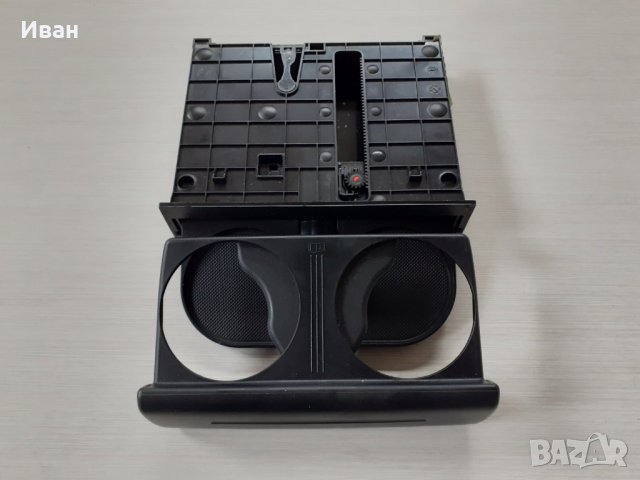 Cup Holder Поставка  за чаши Ауди А8 /Audi A8 4H, снимка 3 - Части - 43114185