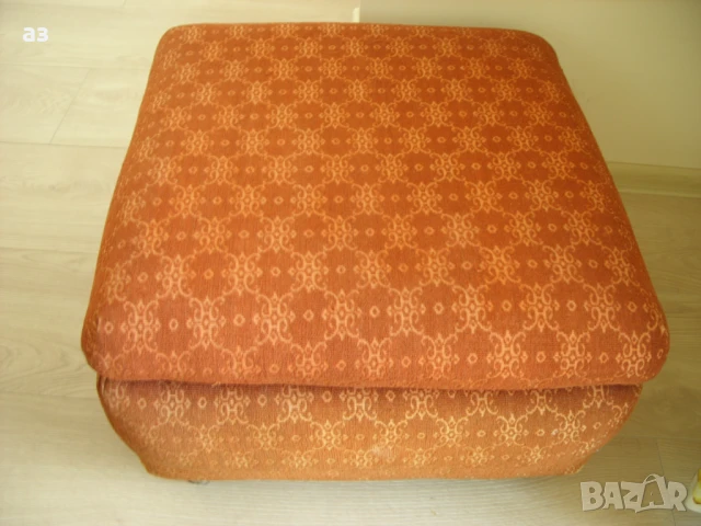 Табуретки, снимка 7 - Дивани и мека мебел - 50837191