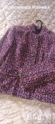 Цветно сако на Тони М