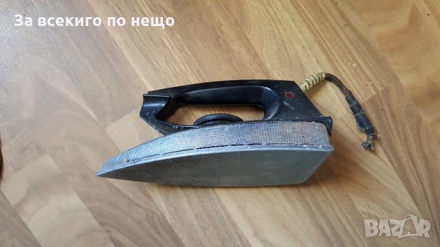 стара ютия , снимка 3 - Други ценни предмети - 26766614