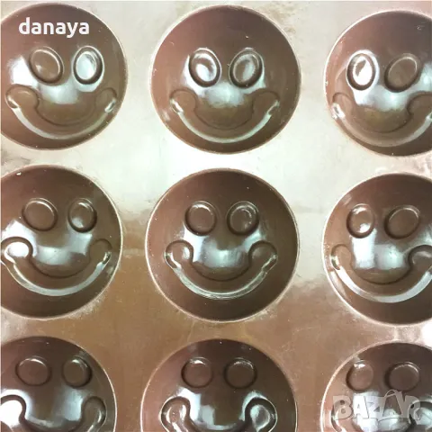 5844 Силиконова форма за бонбони Усмивки, снимка 4 - Форми - 49730324