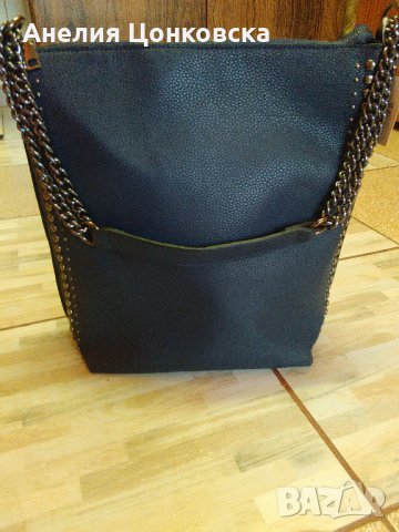 Нова чанта с етикет и актуален дизайн, снимка 2 - Чанти - 33289390