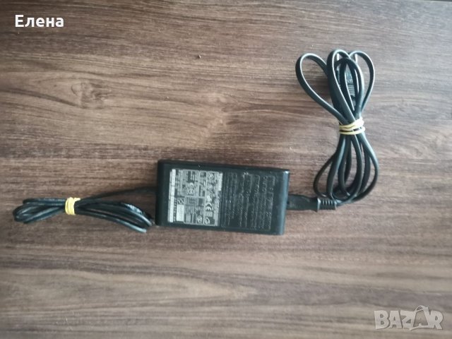 Оригинално зарядно за лаптоп , снимка 2 - Лаптоп аксесоари - 34570784