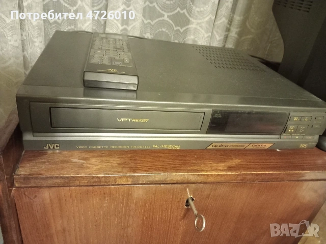 Видео JVC и телевизор Goldstar