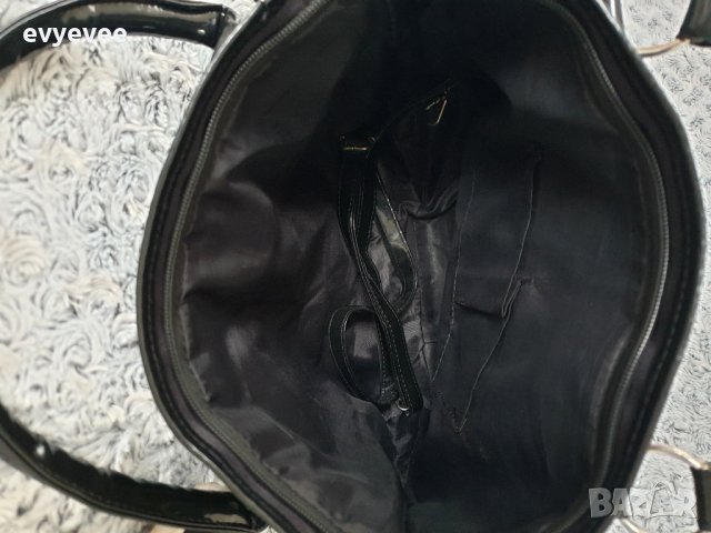 Адидас Дамска чанта реплика, снимка 4 - Чанти - 28703752