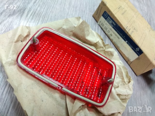 A0008260710**NEU**MERCEDES-BENZ**W460**Стъкло, задни светлини**, снимка 2 - Части - 35014303