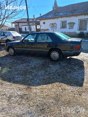 Mercedes-Benz 124 200E, снимка 2 - Автомобили и джипове - 49006125