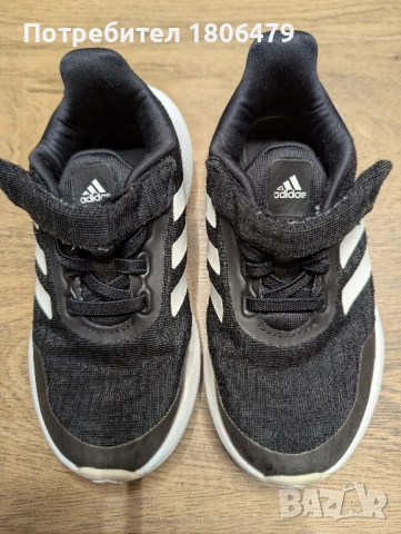 маратонки Адидас, номер 28