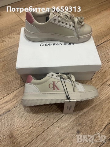 Дамски кецове Calvin Klein Jeans, снимка 3 - Кецове - 52893287
