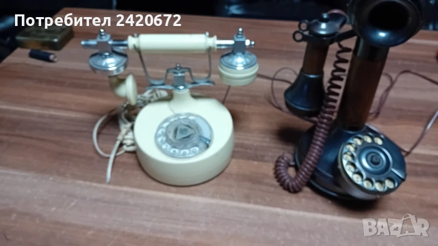 малка колекция ретро телефони, снимка 6 - Колекции - 53365512