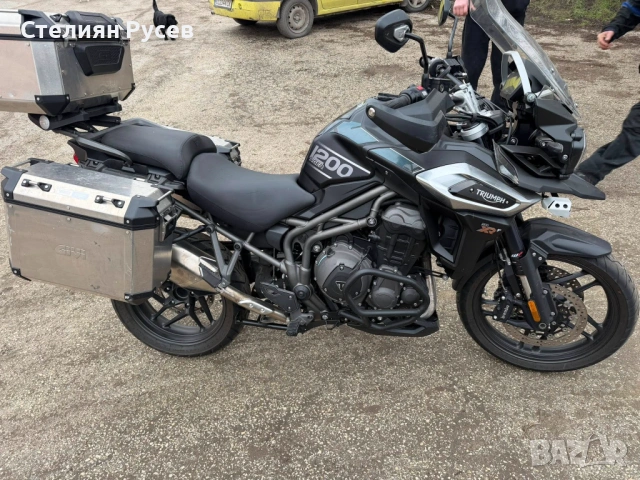 bmw triumph 1200 tiger xrt 141hp  - цена 15 000 евро  БЕЗ БАРТЕР   -внос Швейцария от първи собствен