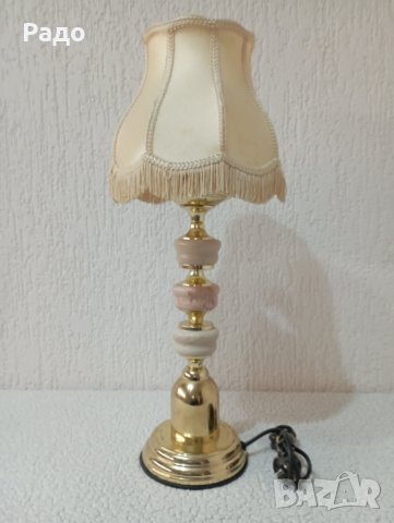 Голяма старинна красива лампа, снимка 1 - Настолни лампи - 43972944
