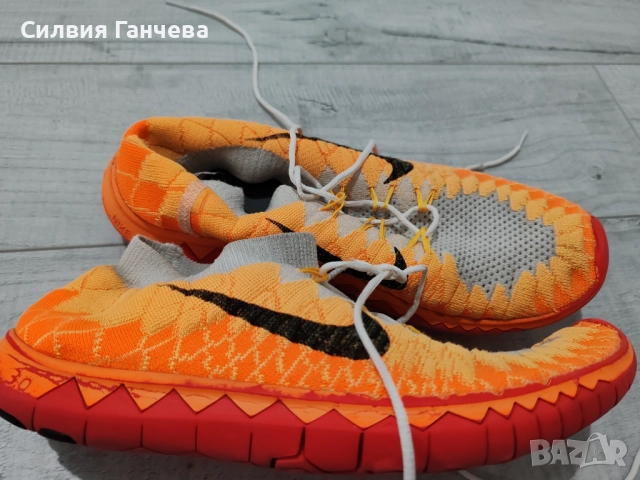 Дамски маратонки найк 