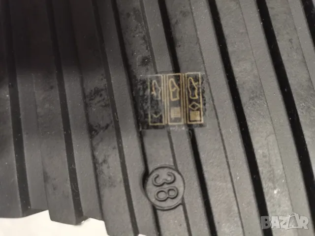 Нови черни дамски боти 
Номер 38
, снимка 8 - Дамски боти - 48491323