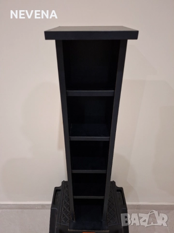 Продавам 4броя стойки за компактдискове